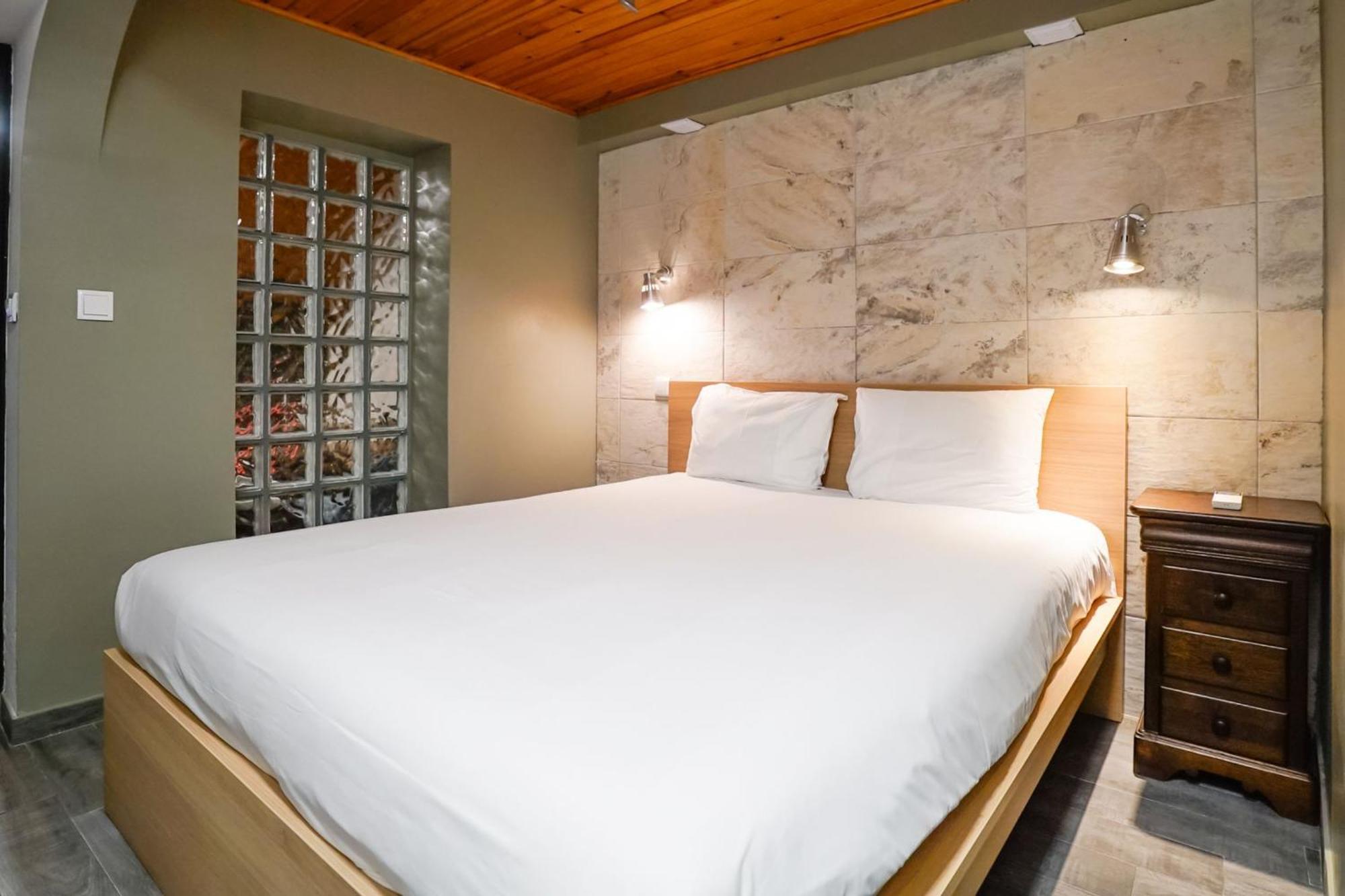 Cosmopolitan Chiado Apartment By Lovelystay Lisboa Exteriör bild